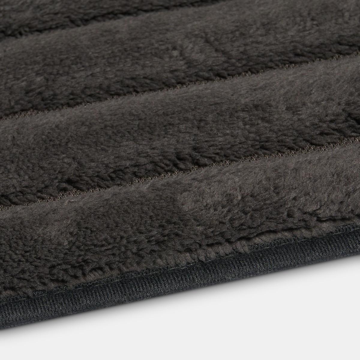 OHS Tufted Arches Rug - Black>