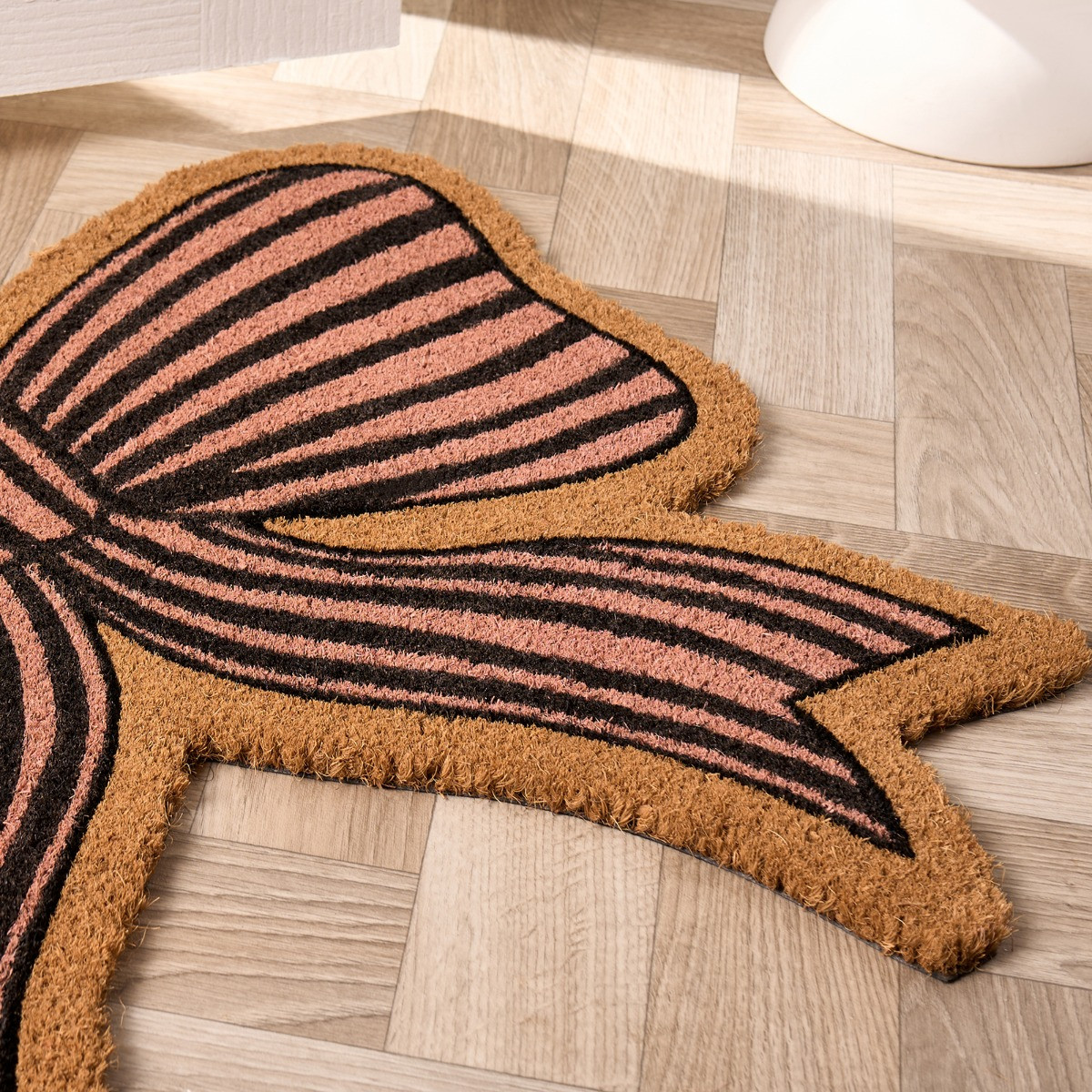 OHS Bow Shaped Coir Mat - Natural/Pink>