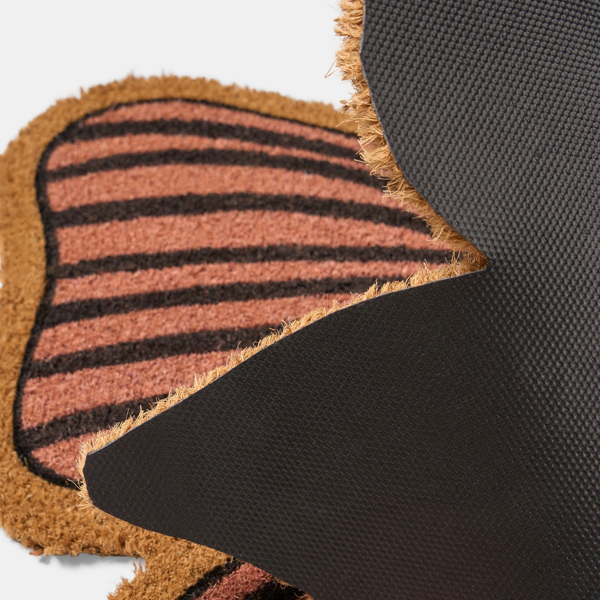 OHS Bow Shaped Coir Mat - Natural/Pink>