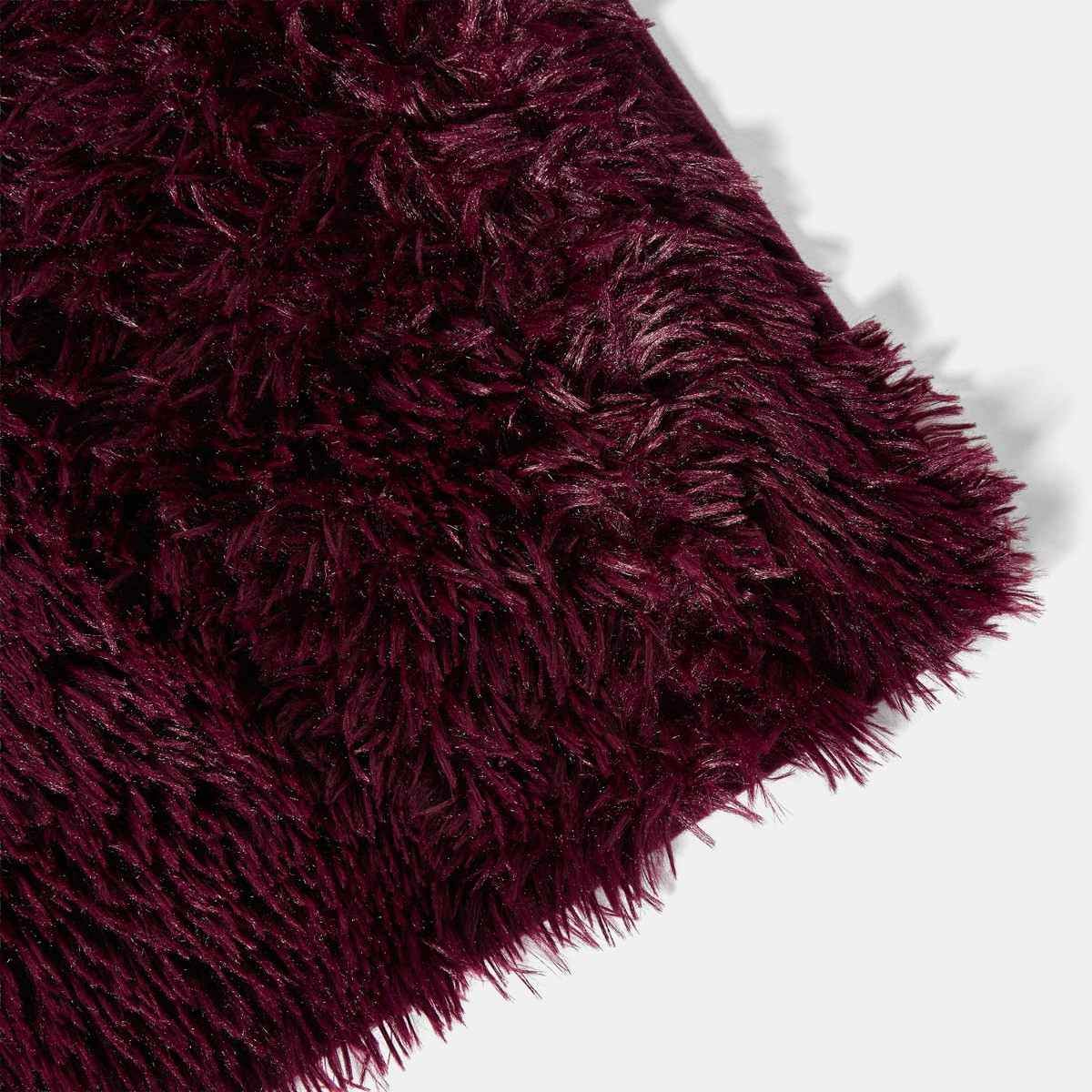 OHS Soft Fluffy Runner - Burgundy>