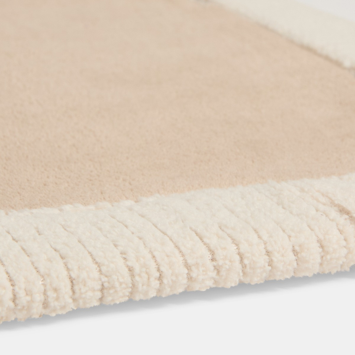 OHS Contrast Border Rug - Cream/Natural>