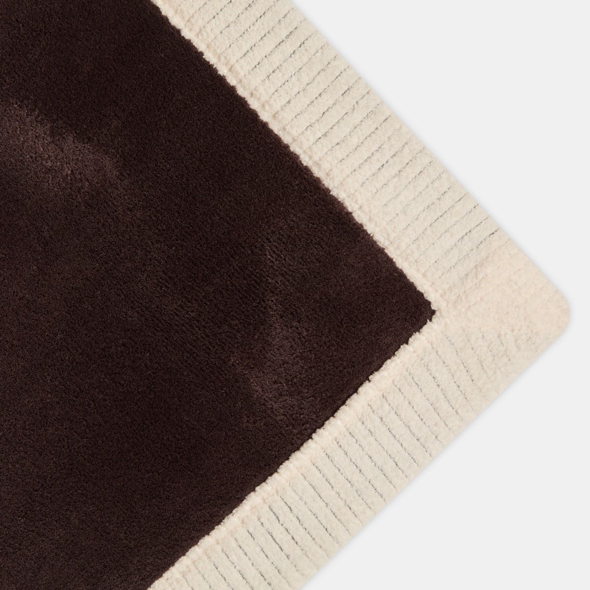 OHS Contrast Border Rug - Coffee/Ivory>