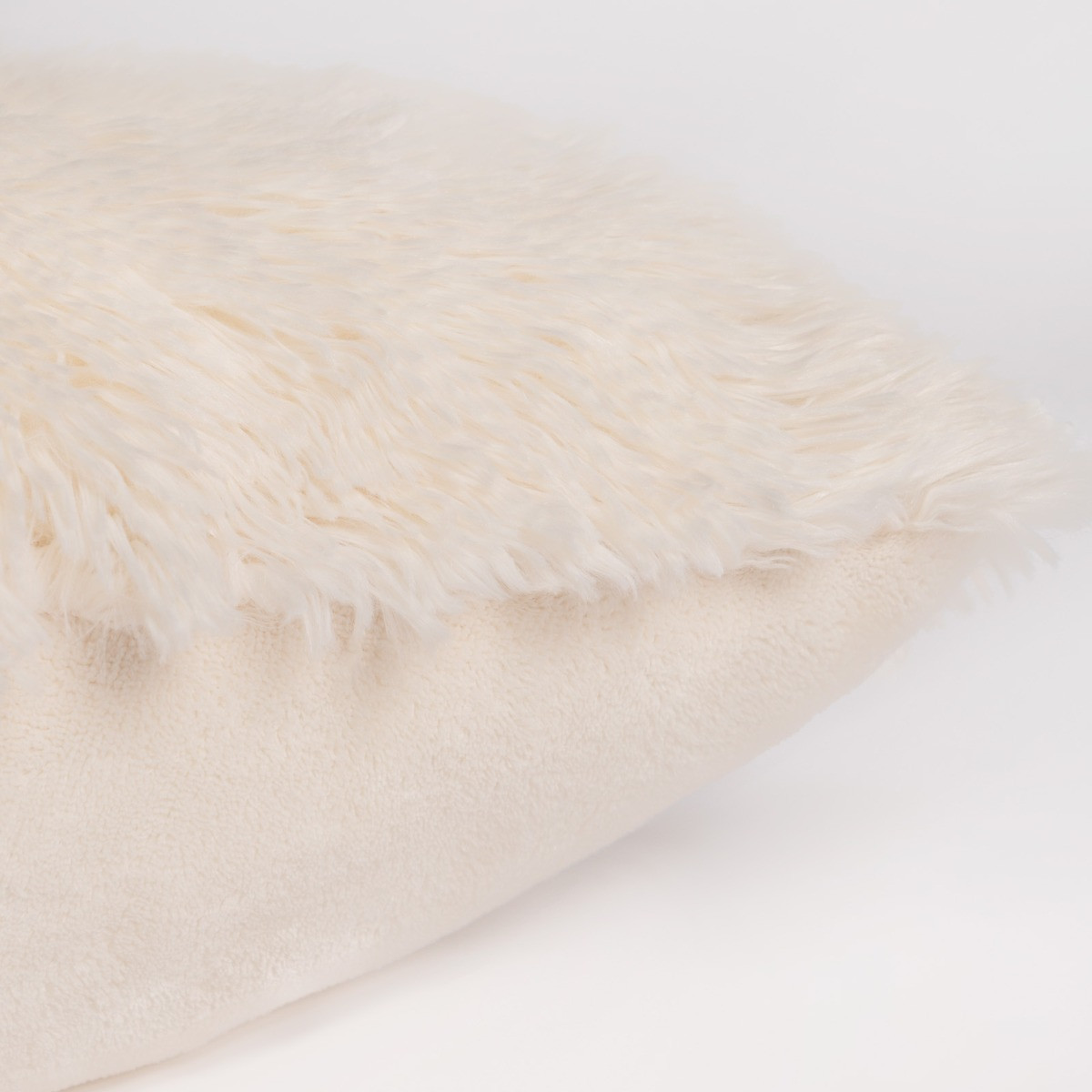 OHS 2 Pack Fluffy Cushion Covers, Cream - 45 x 45cm>