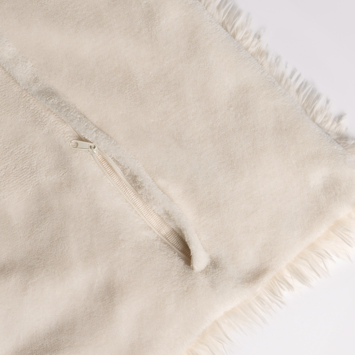 OHS 2 Pack Fluffy Cushion Covers, Cream - 45 x 45cm>