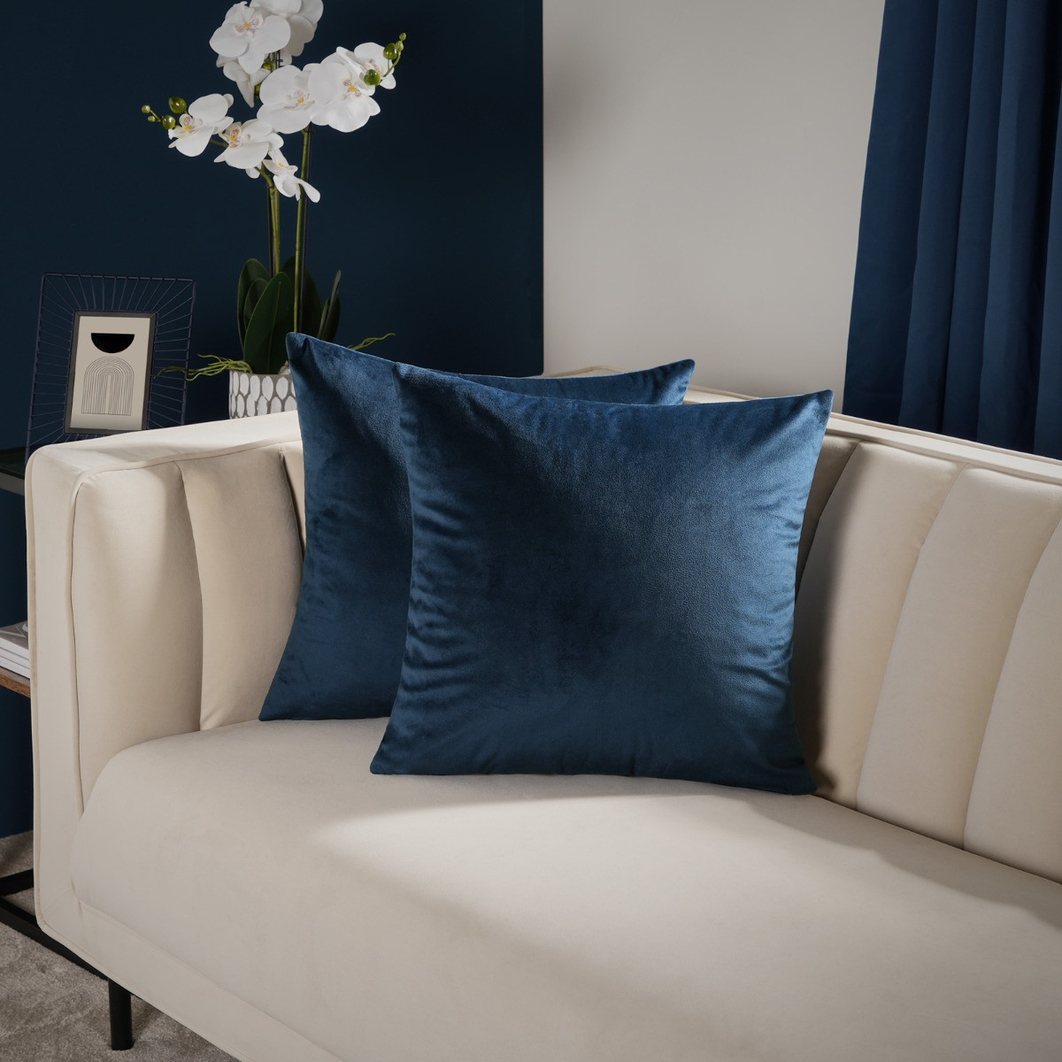 OHS 2 Pack Matte Velvet Cushion Covers, Navy - 45 x 45cm>