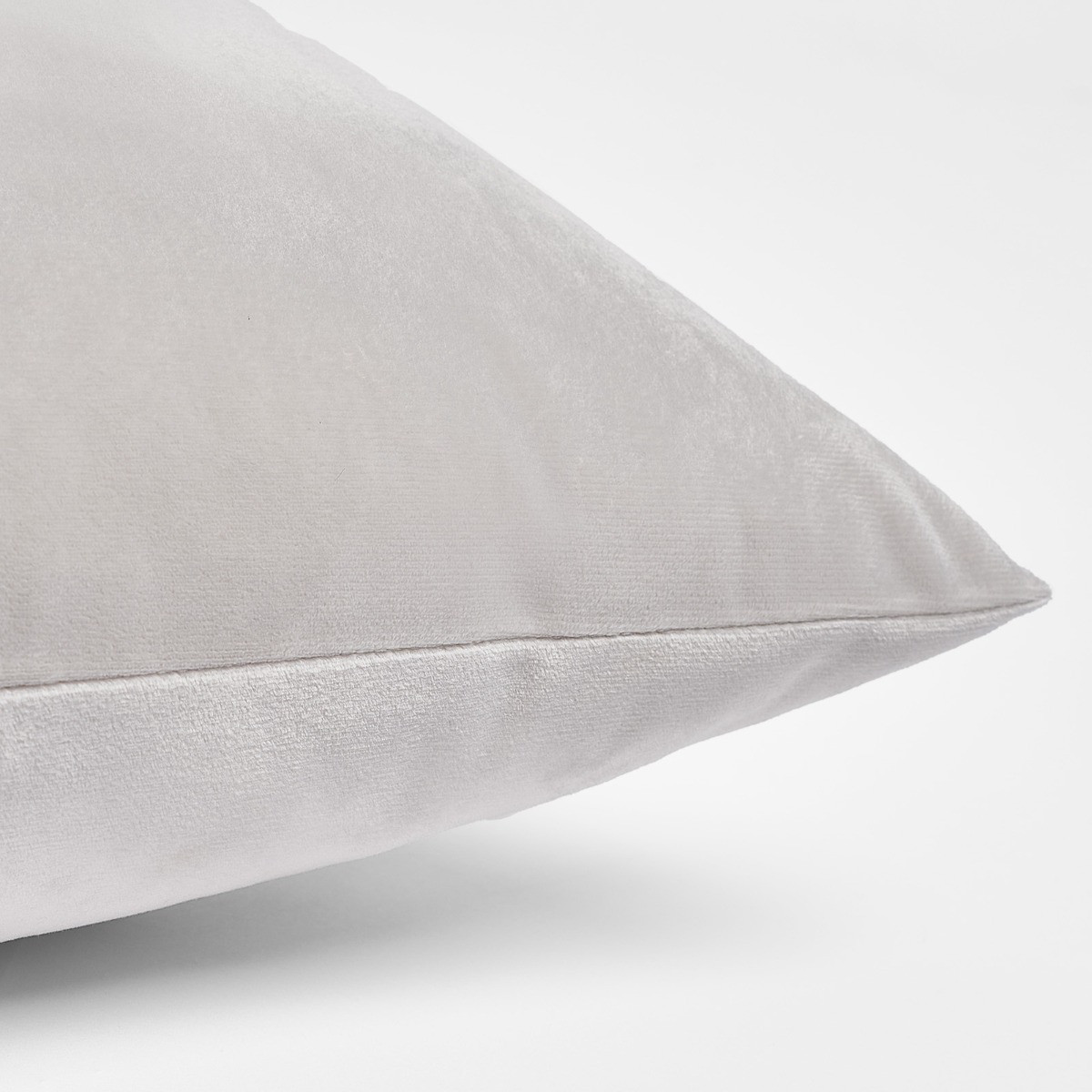 OHS Matte Velvet Cushion Covers - Silver>