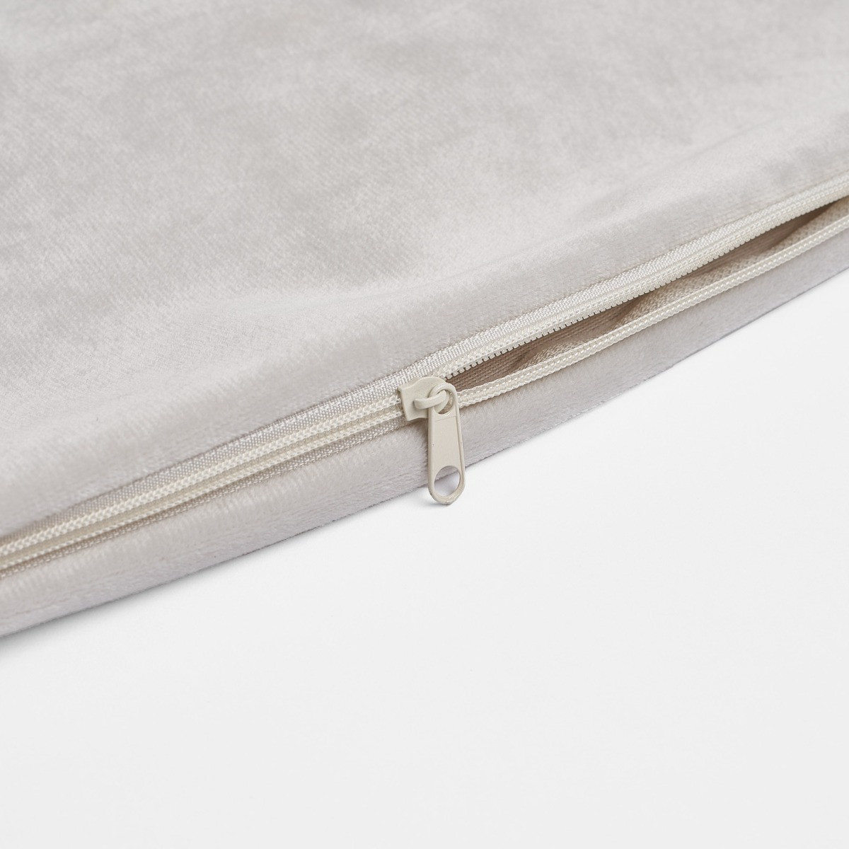 OHS Matte Velvet Cushion Covers - Silver>