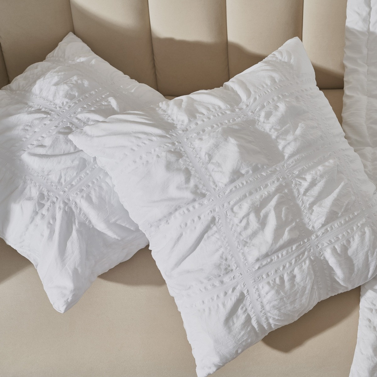OHS Square Seersucker Cushion Covers - White>