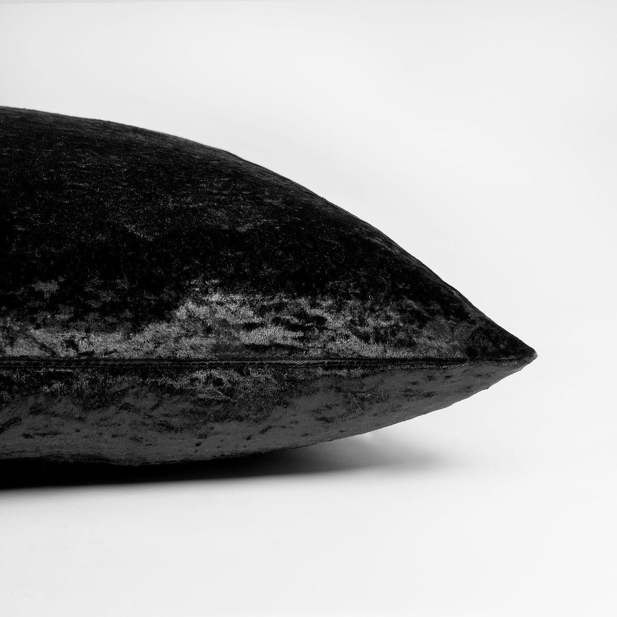 OHS 4 Pack Crushed Velvet Cushion Covers, Black - 45 x 45cm>