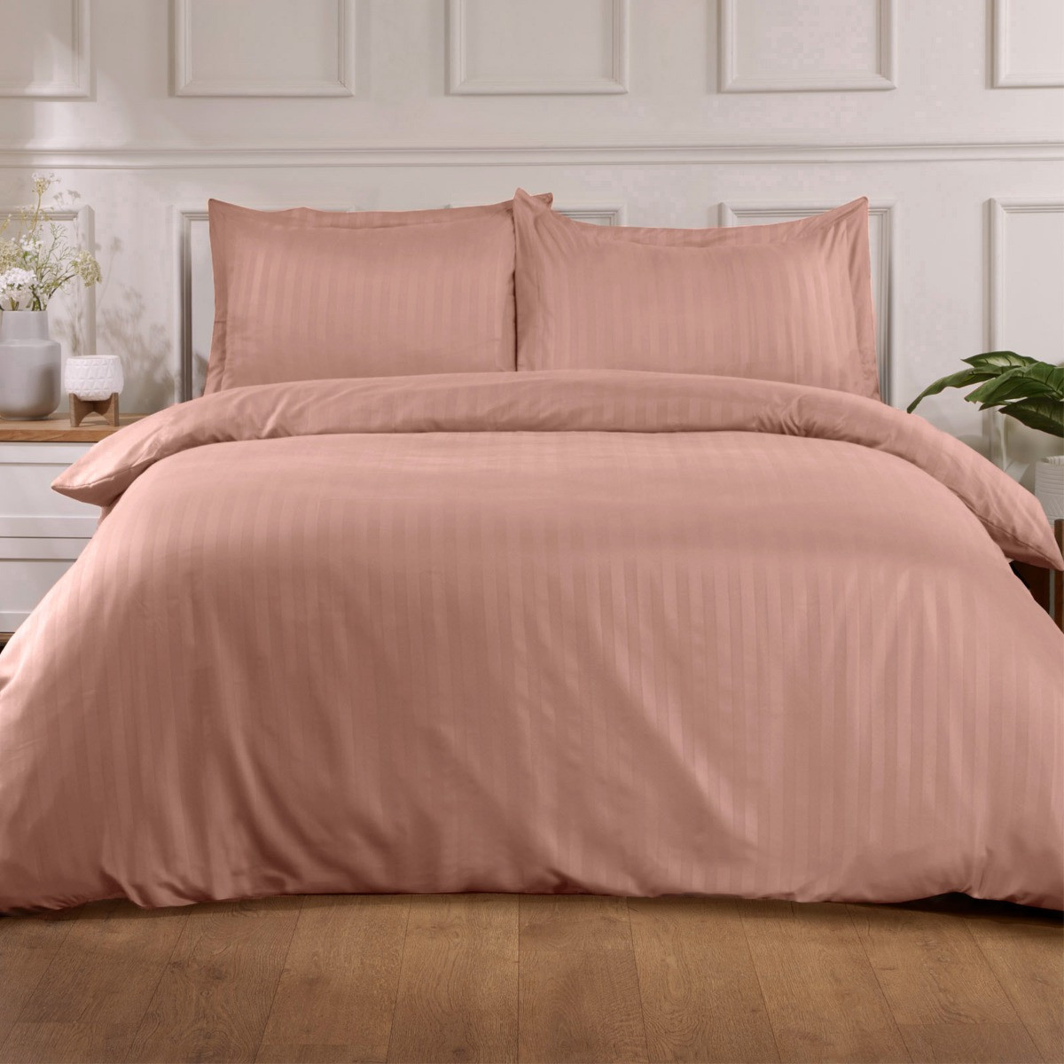 Brentfords Satin Stripe Duvet Double Cover with Pillow Case Set - Pink>
