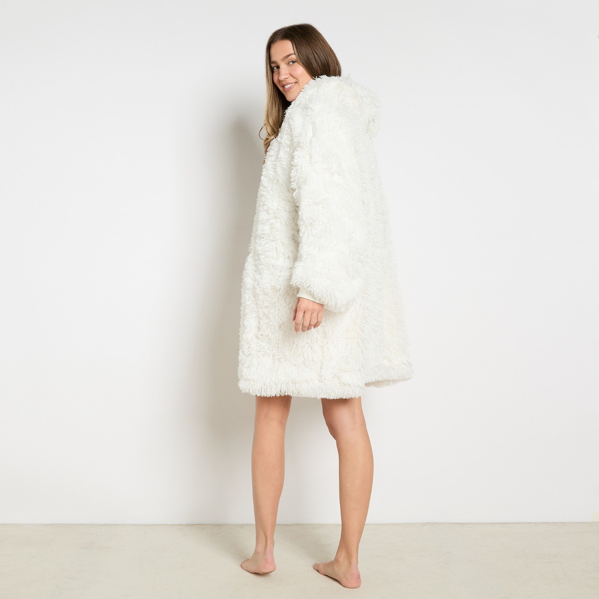 OHS Fluffy Hoodie Blanket, Adults - White>