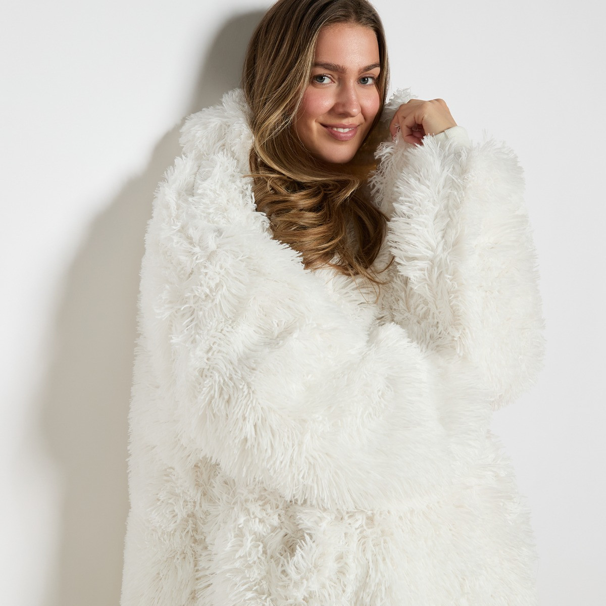 OHS Fluffy Hoodie Blanket, Adults - White>