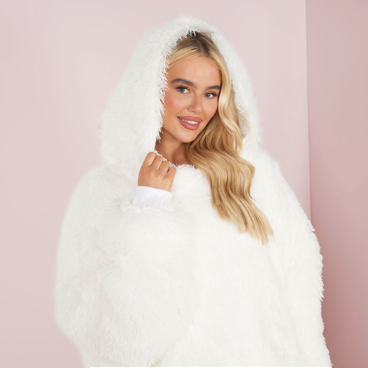 OHS Fluffy Hoodie Blanket, Adults - White>