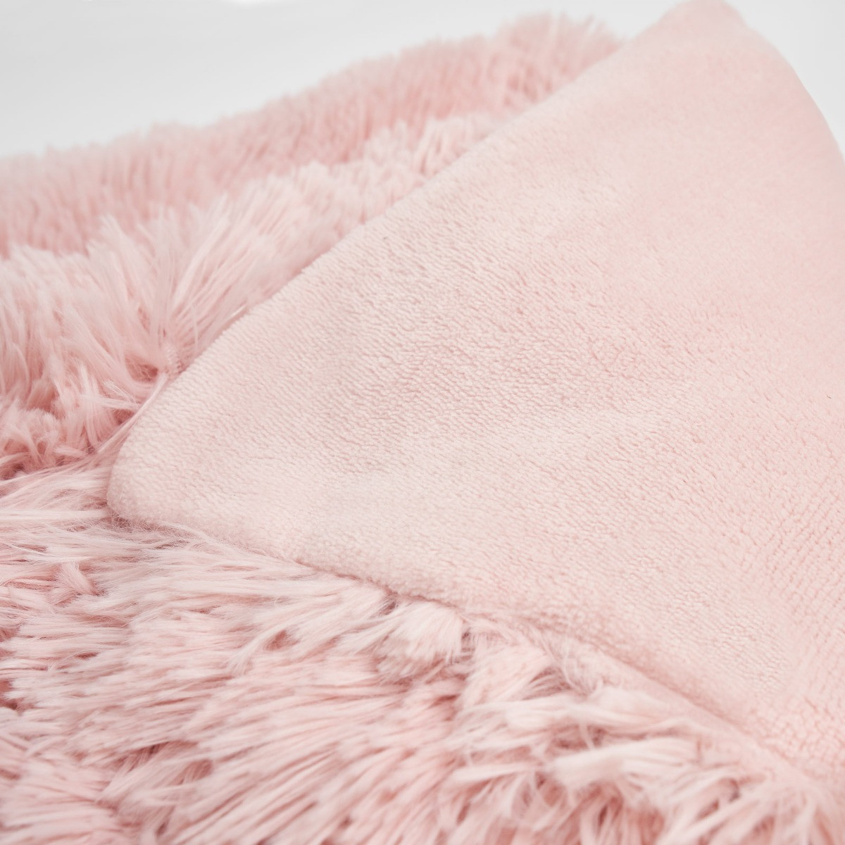 OHS Fluffy Fleece Throw, Blush - 200 x 240cm>
