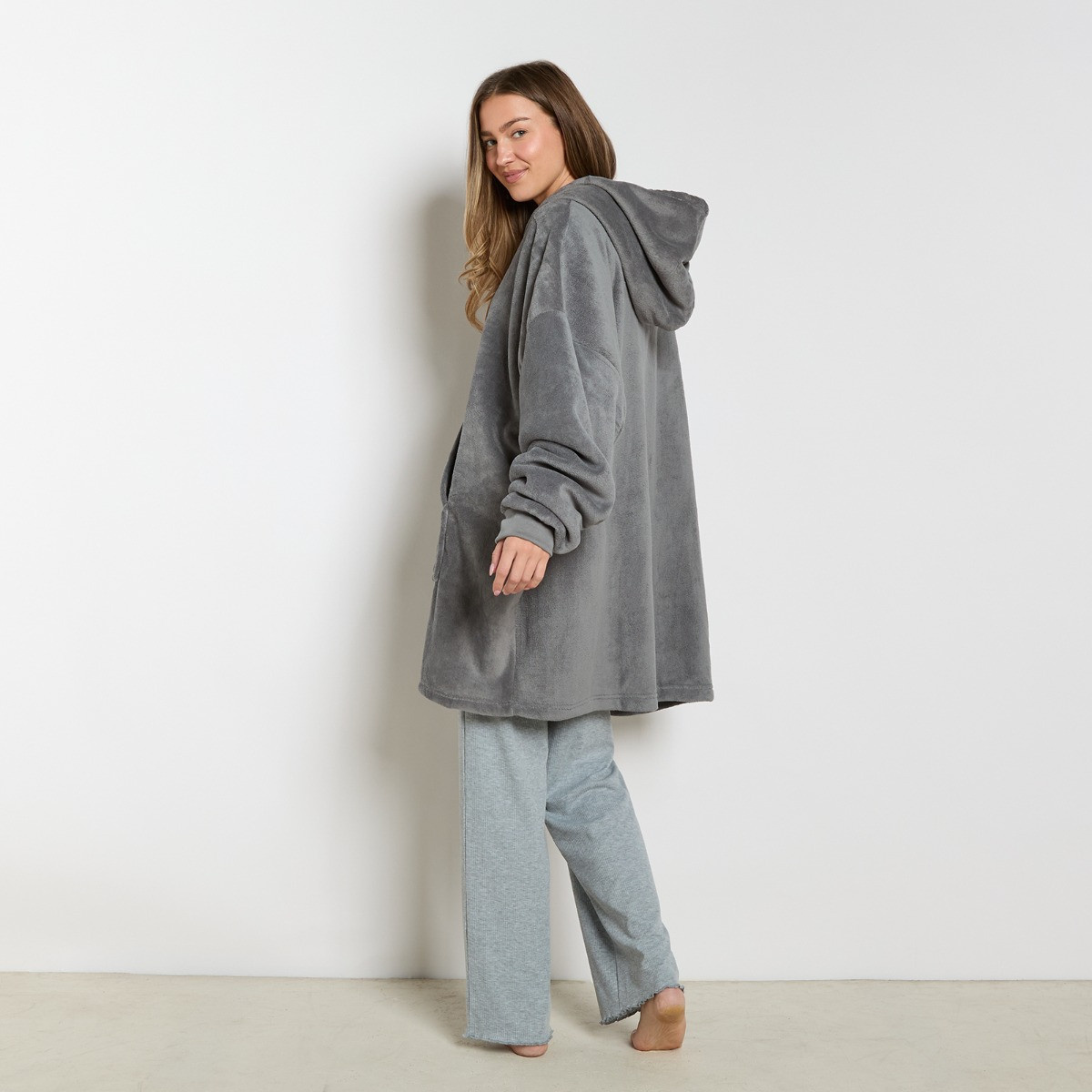 OHS Supersoft Hoodie Blanket, Adults - Charcoal Grey>