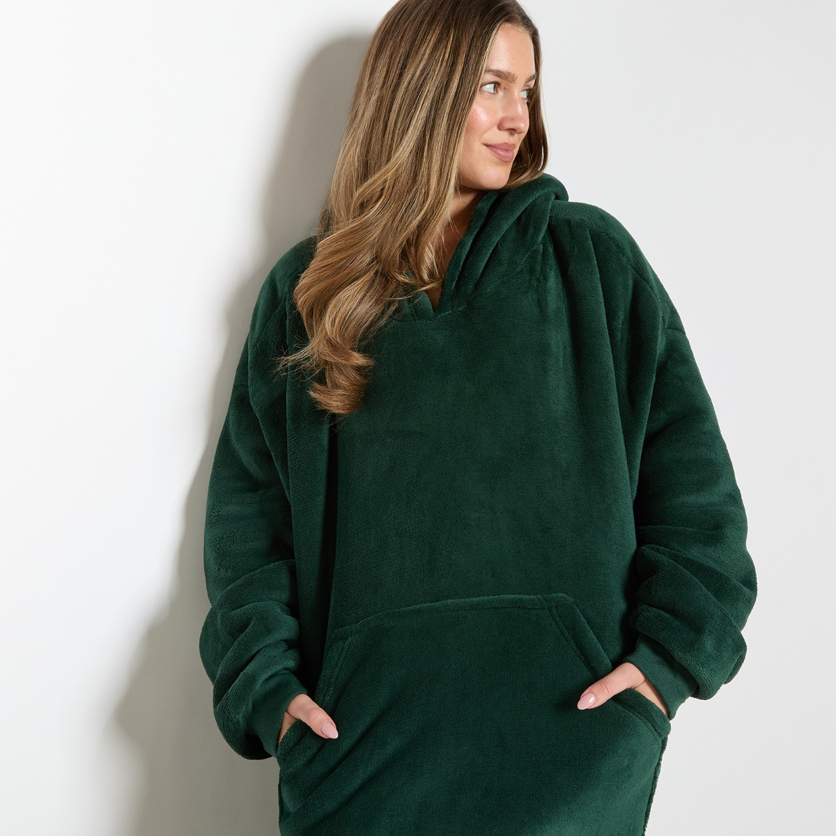 OHS Extra-Long Sherpa Hoodie Blanket - Forest Green >