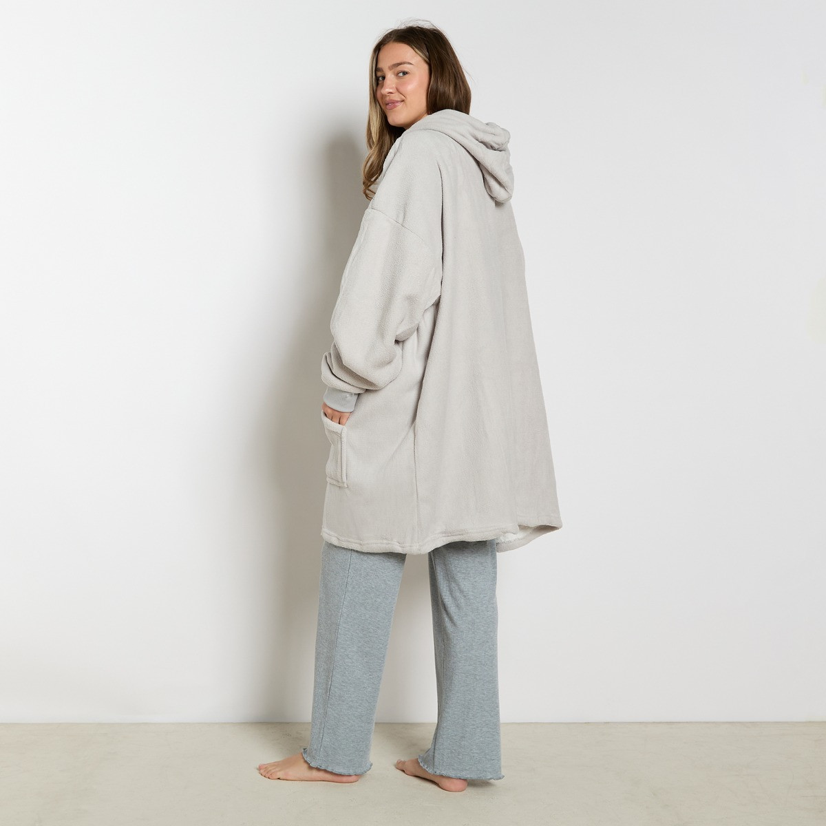 OHS Supersoft Hoodie Blanket, Adults - Silver Grey>