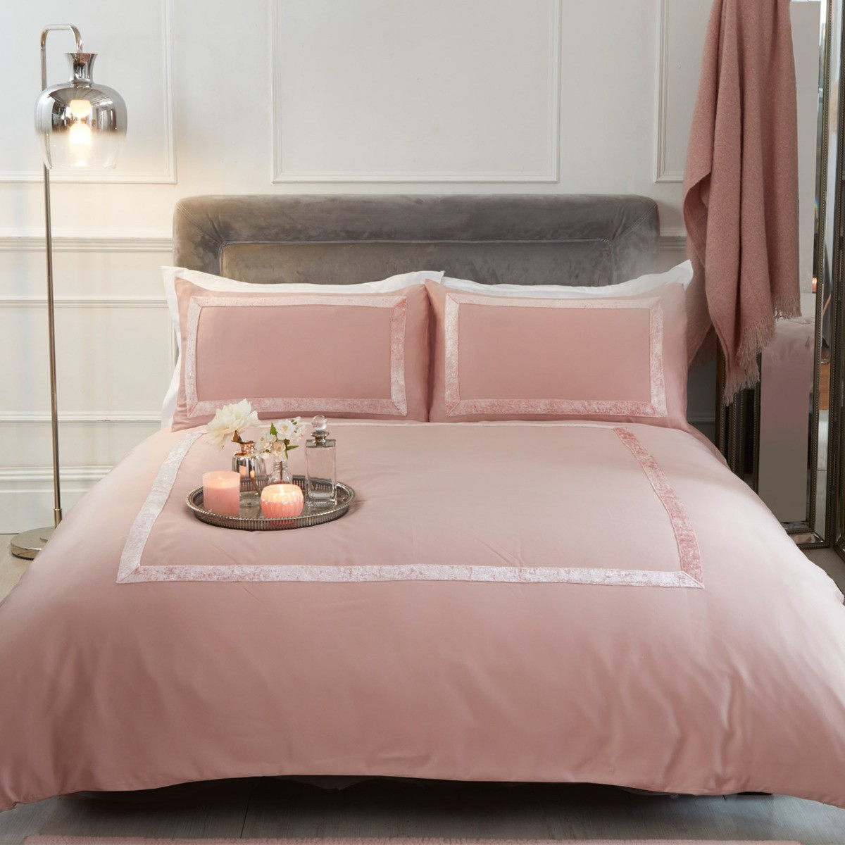 OHS Crushed Velvet Border Duvet Set - Blush Pink>