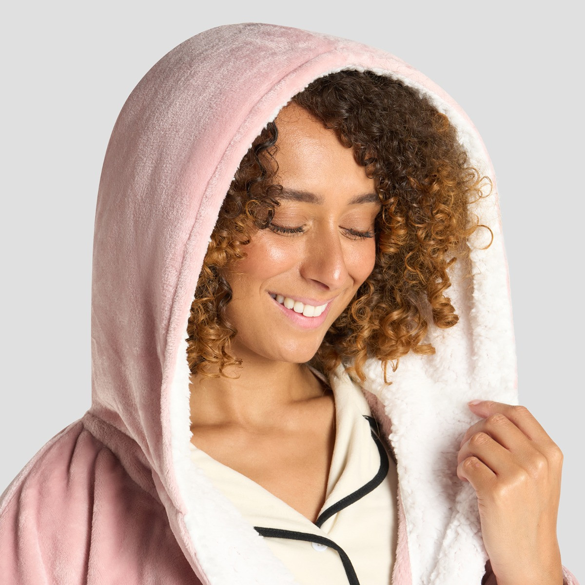 OHS Hooded Sherpa Fleece Dressing Gown - Blush Pink>