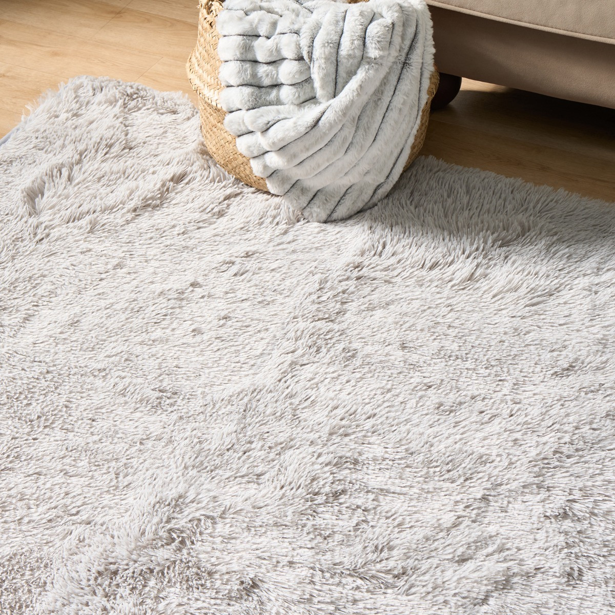 OHS Soft Fluffy Rug Anti-Slip Plain Shaggy Floor Mat, Silver - 160 x 230cm>