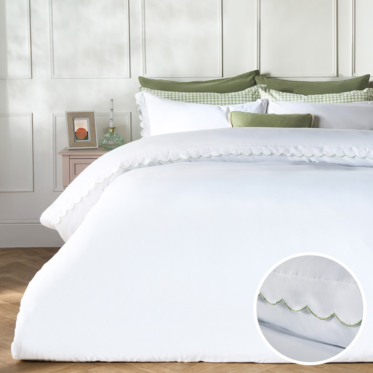 OHS Scallop Edge Contrast Duvet Cover Set, White/Sage - Double>