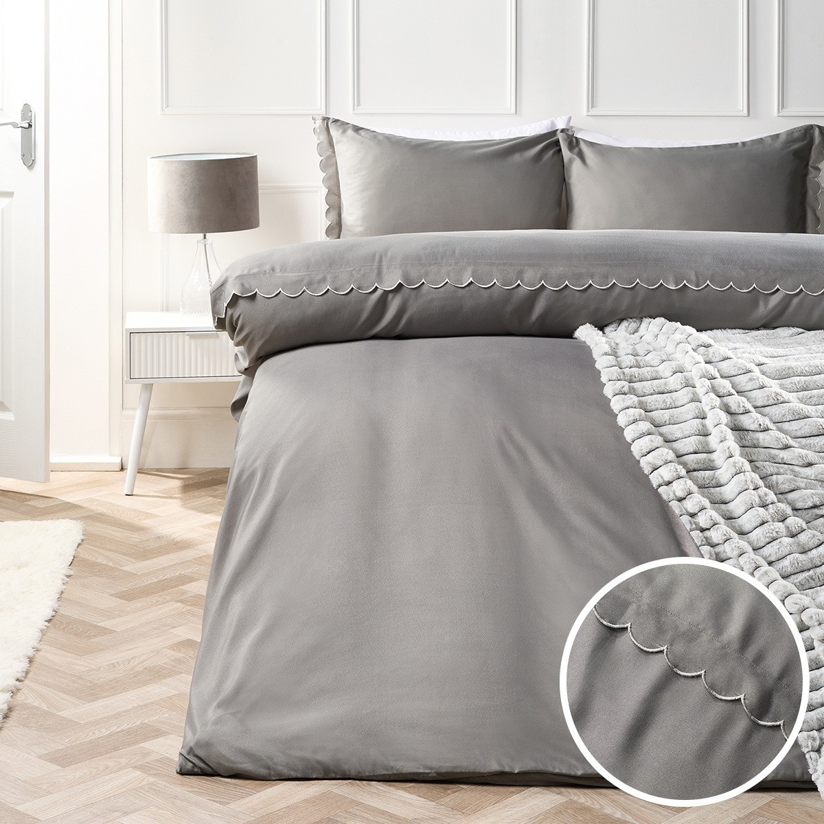 OHS Scallop Edge Contrast Duvet Cover Set, Grey/Silver - King>