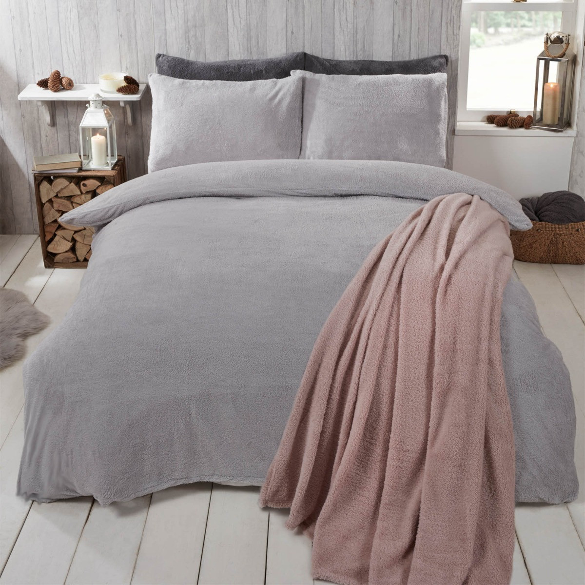 Brentfords by OHS Teddy Fleece Throw Blanket, Blush Pink - 125 x 150cm>
