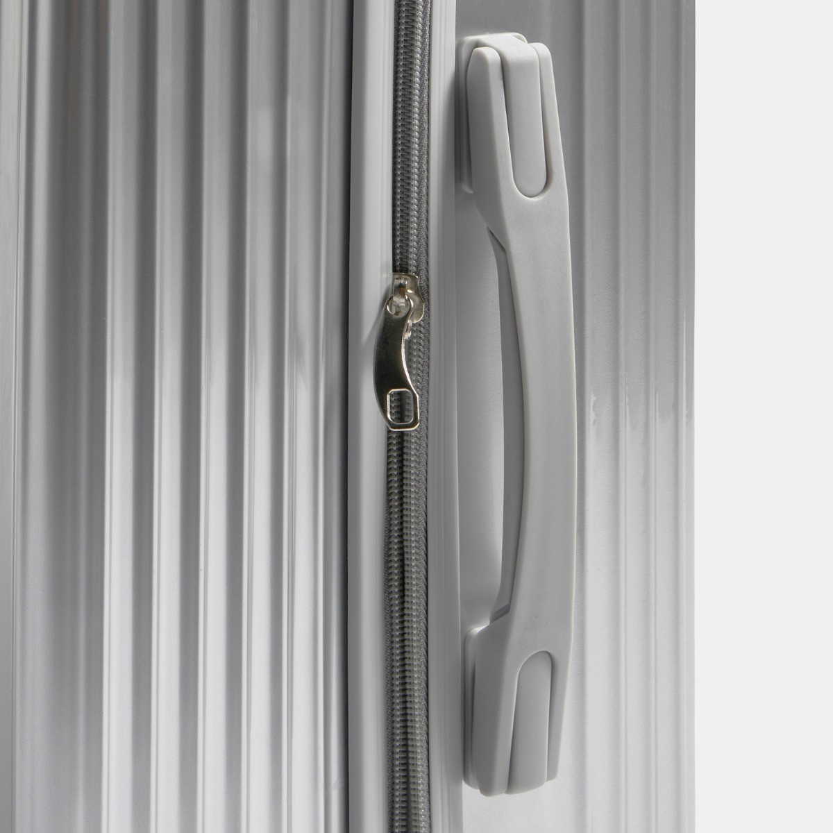 OHS 4 Wheel Hard Shell Metallic Suitcase, Silver - 3 Pack>