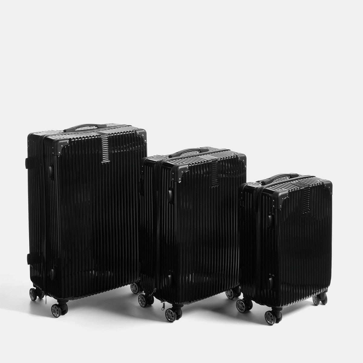 OHS 4 Wheel Hard Shell Metallic Suitcase, Black - 3 Pack>