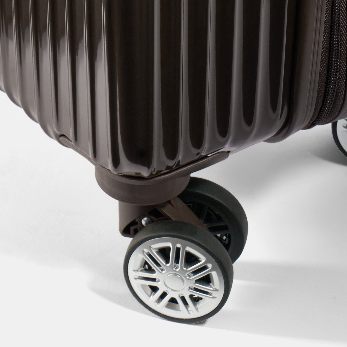 OHS 4 Wheel Hard Shell Metallic Suitcase, Brown - 3 Pack>
