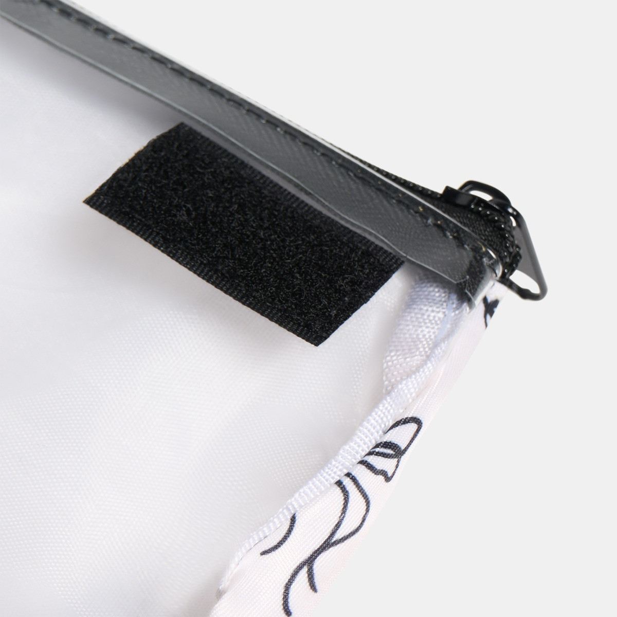 OHS Bow Print Travel Wash Bag - Monochrome>