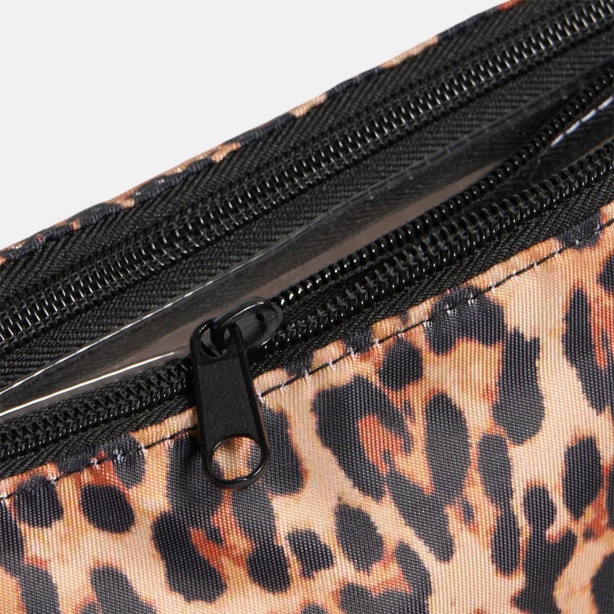 OHS Leopard Print Travel Wash Bag - Natural>