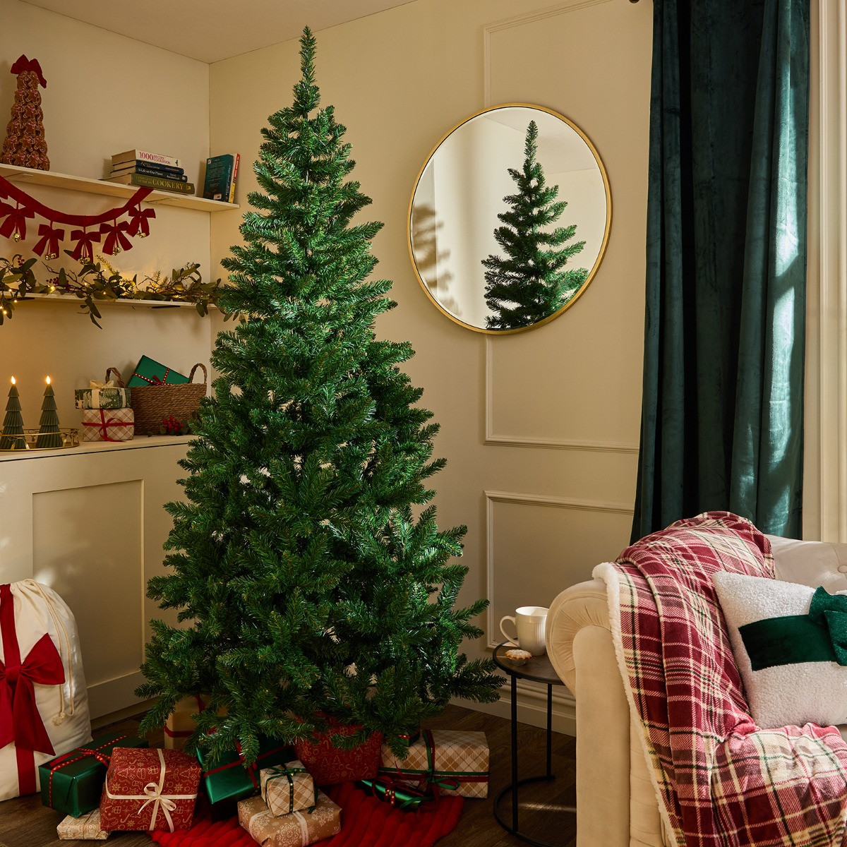 OHS Artificial Christmas Tree, Green - 7ft>