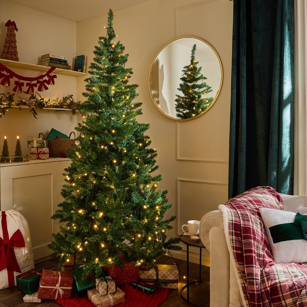 OHS Artificial Christmas Tree, Green - 7ft>