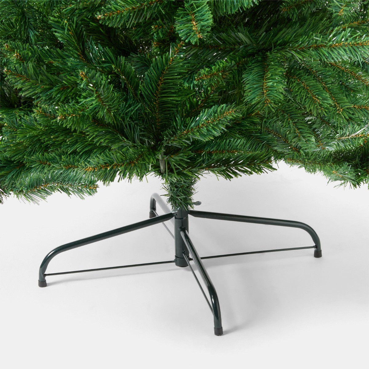OHS Artificial Christmas Tree, Green - 7ft>