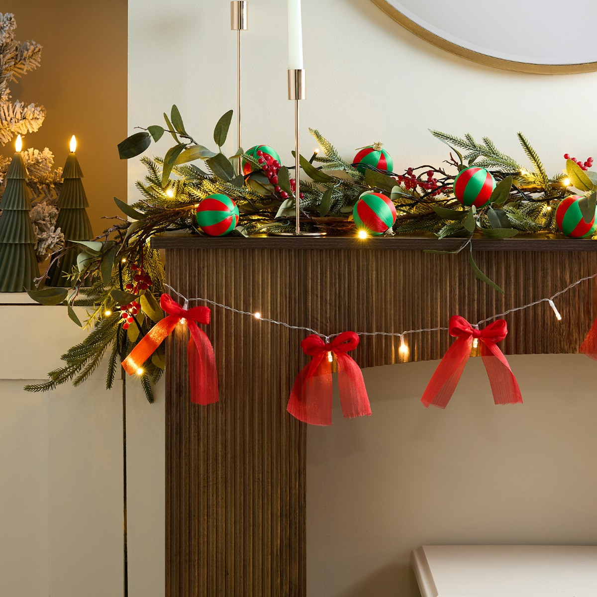 OHS 10 Pack LED Bow String Lights - Red>