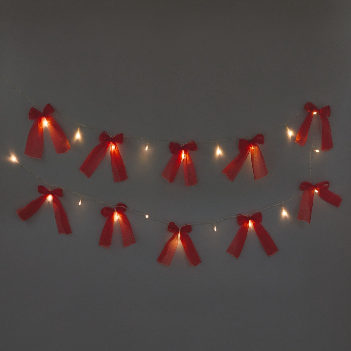 OHS 10 Pack LED Bow String Lights - Red>