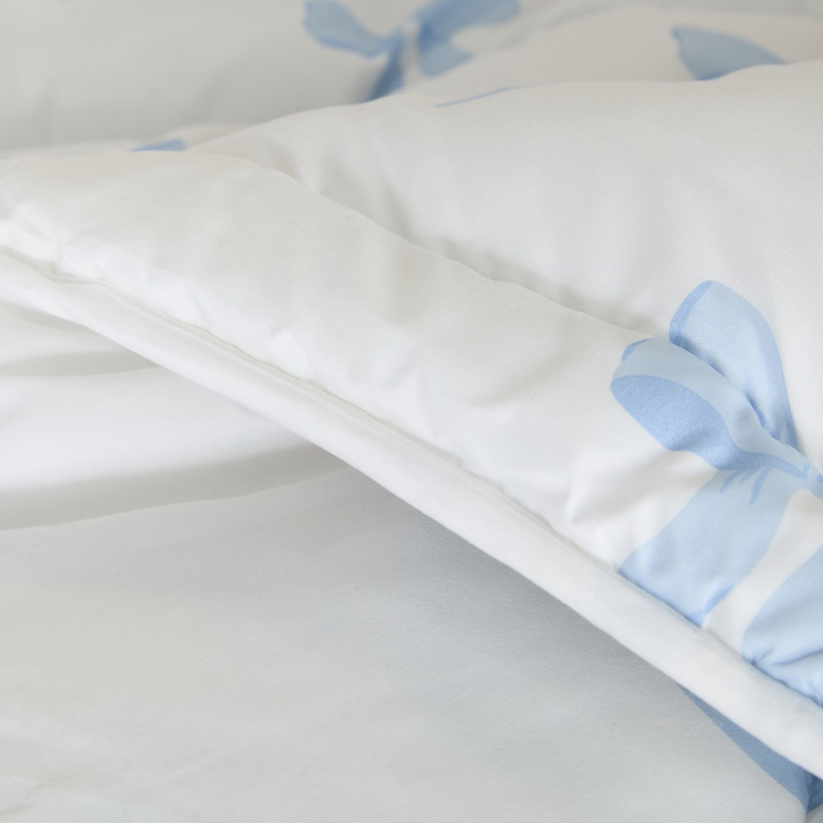 OHS Bow Print Coverless 10.5 Tog Duvet Set - Blue>