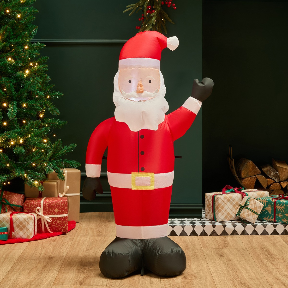 OHS Indoor/Outdoor Inflatable Santa Decoration - Red>