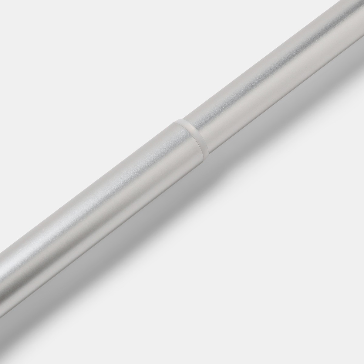 OHS Ribbed Spiral Curtain Pole - Silver>