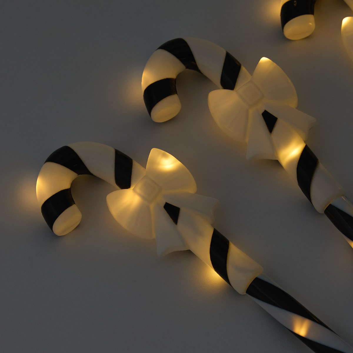 OHS 5 Pack Bow Candy Cane Stake Lights - Monochrome>