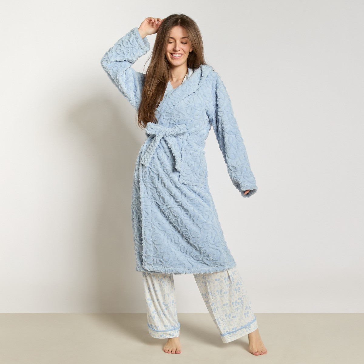 OHS Tufted Bows Fleece Dressing Gown, Adults - Blue>