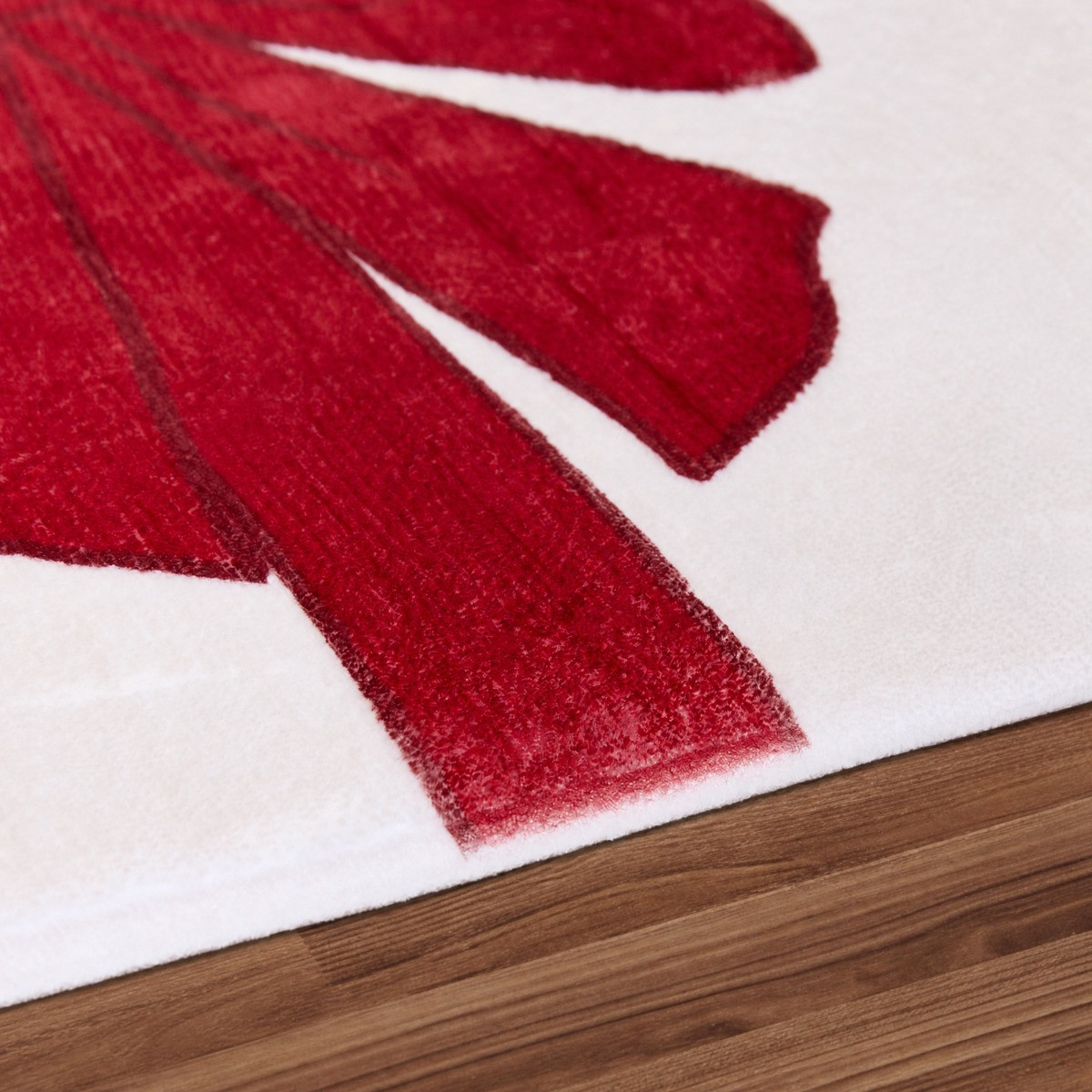 OHS Unwrap Me Slogan Bath Mat - Red/White>