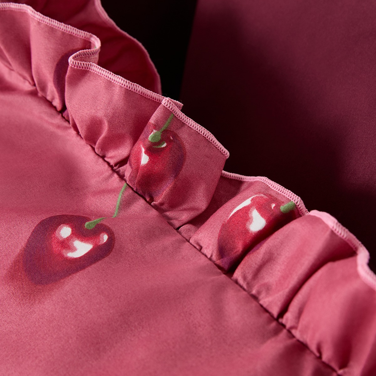 OHS Cherry Printed Frill Edge Duvet Cover Set - Burgundy/Plum>