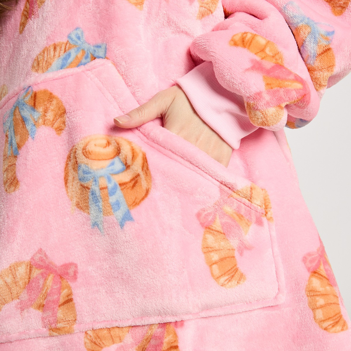 OHS Supersoft Adults Croissant Print Hoodie Blanket - Blush>