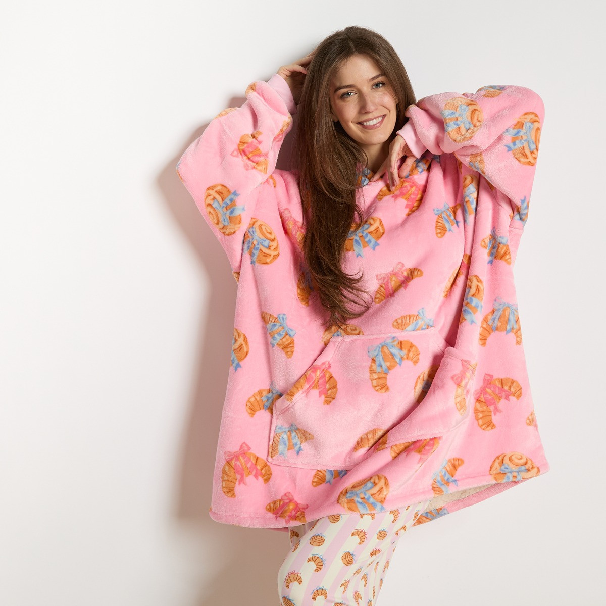 OHS Supersoft Adults Croissant Print Hoodie Blanket - Blush>
