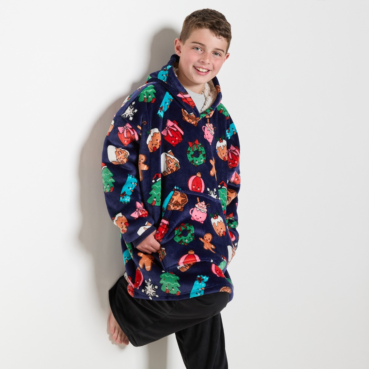 OHS Supersoft Kids Christmas Sweetie Pies Print Hoodie Blanket - Navy>