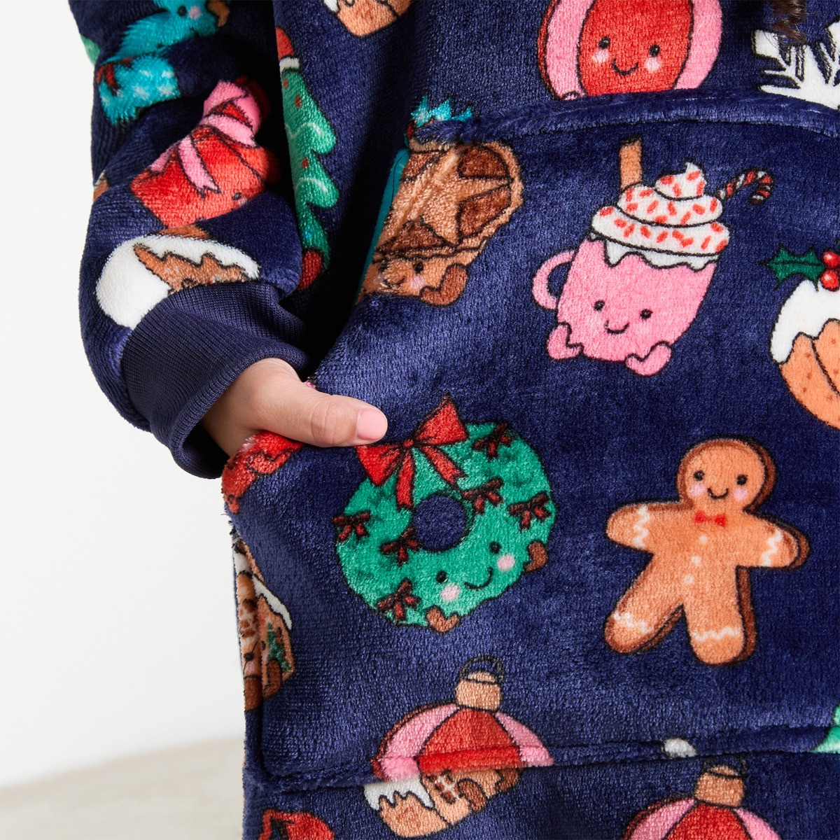 OHS Supersoft Kids Christmas Sweetie Pies Print Hoodie Blanket - Navy>