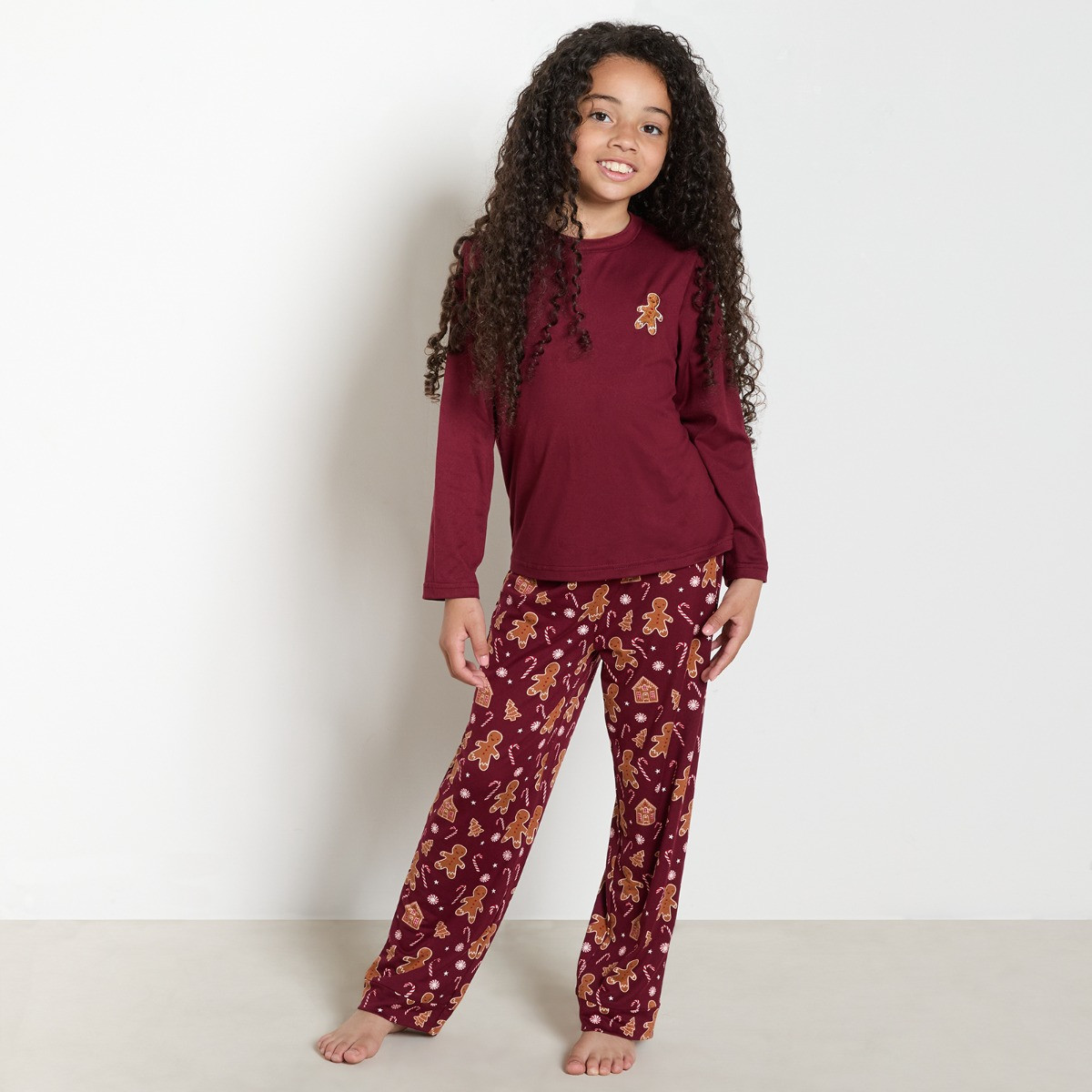 OHS Supersoft Kids Christmas Gingerbread Pyjama Set - Burgundy>