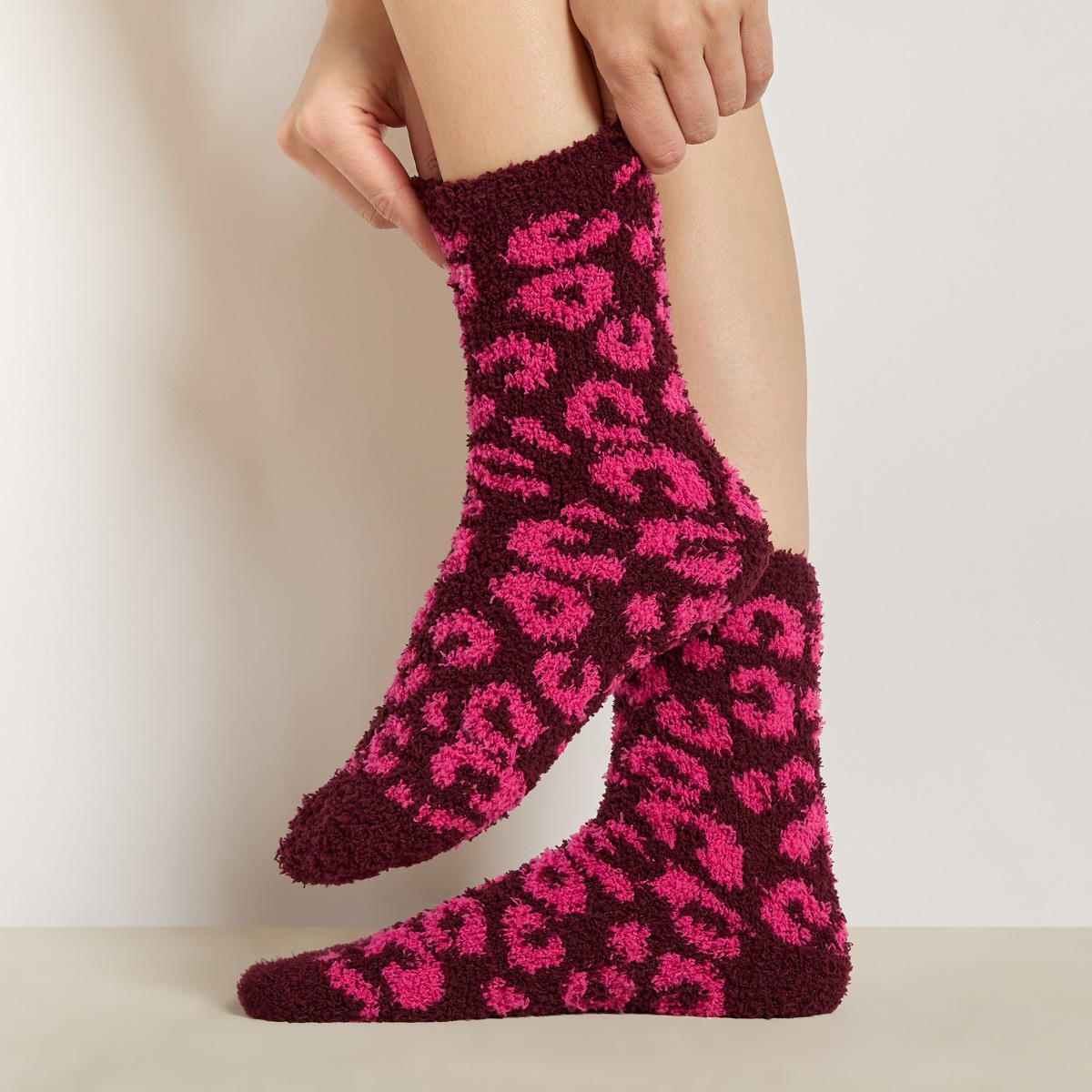 OHS Leopard Print Fluffy Fleece Socks, Burgundy/Hot Pink - 3 Pack>